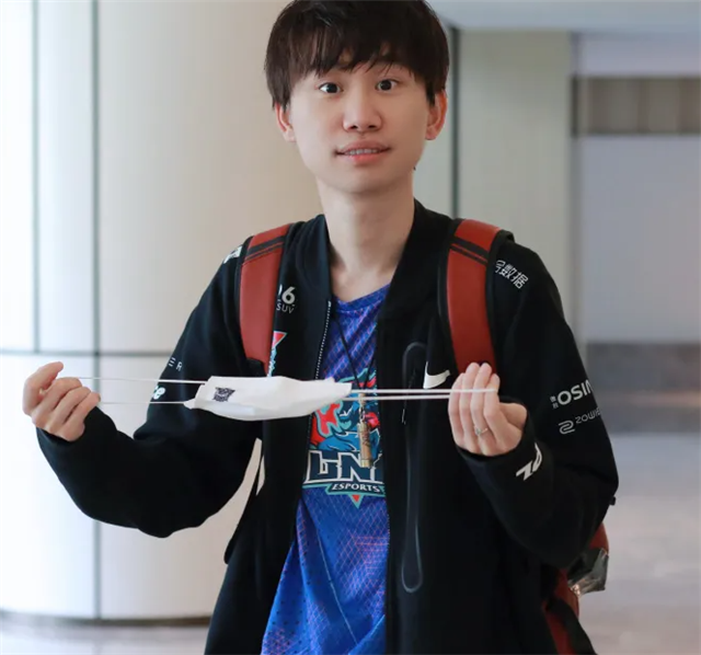 开云-Scout焦点对战，Rookie与50激战篮网分钟，反败为胜胜负难料！-开云